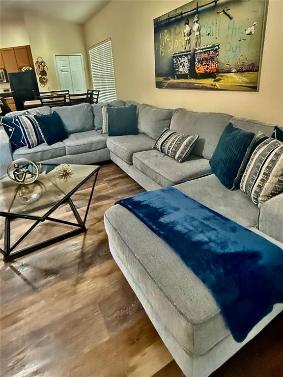 Building Photo - 348 Lake Davenport Cir