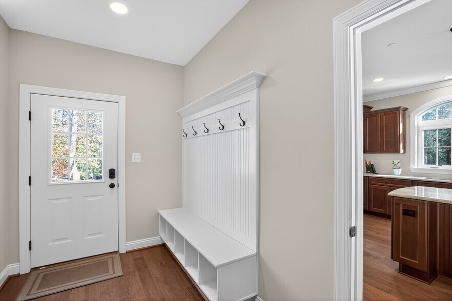 Building Photo - 7986 Benjamin Stoddert Ct