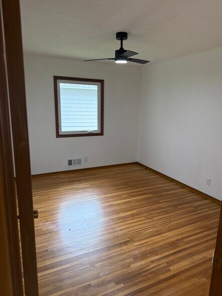 Building Photo - 1030 Elton Hills Dr NW