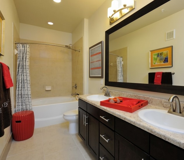 Building Photo - 2511 Greenhouse-320.81