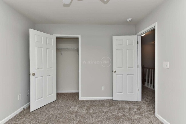 Building Photo - Beautiful 4-Bedroom Two Story Home with Fe...