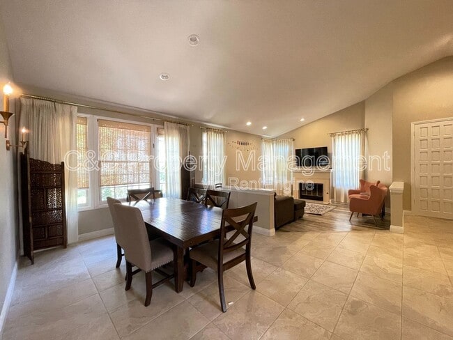 Building Photo - 17562 Bocage Point