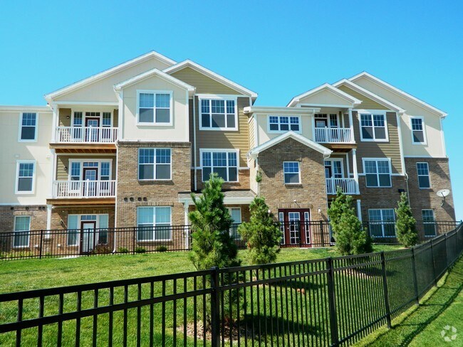 Springs at Legacy Commons - Legacy Commons