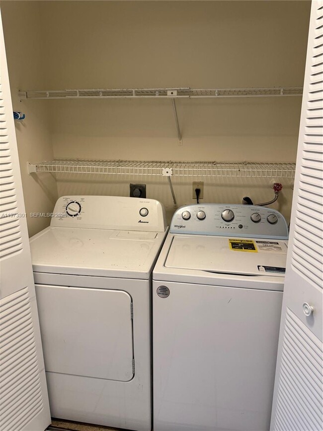 Building Photo - 14450 SW 95th Terrace