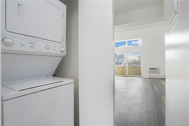 Building Photo - 2 bedroom in Bronx NY 10464