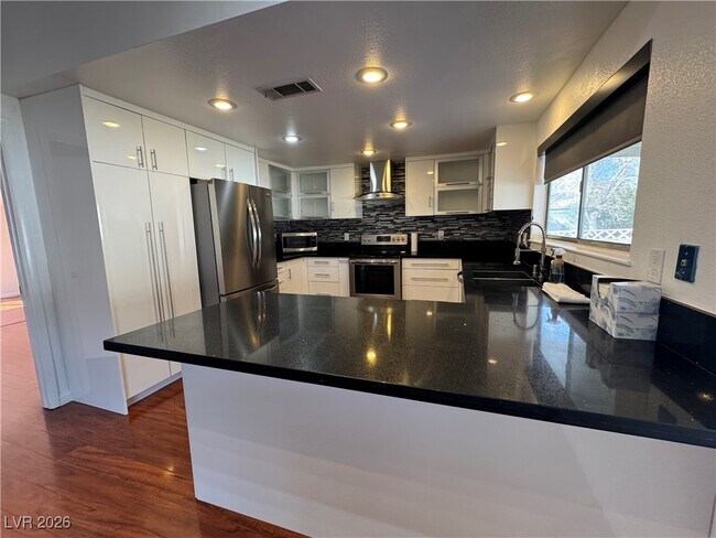 Building Photo - 6328 O'Bannon Dr