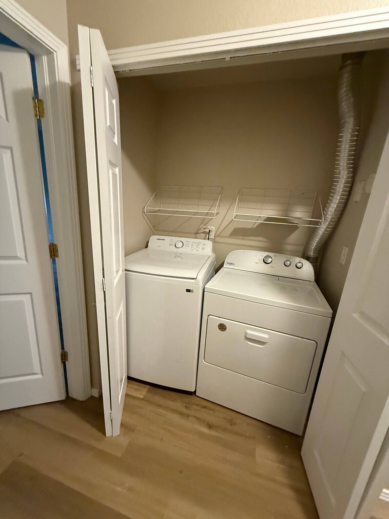 In-Unit Laundry - 3002 West Elizabeth Street