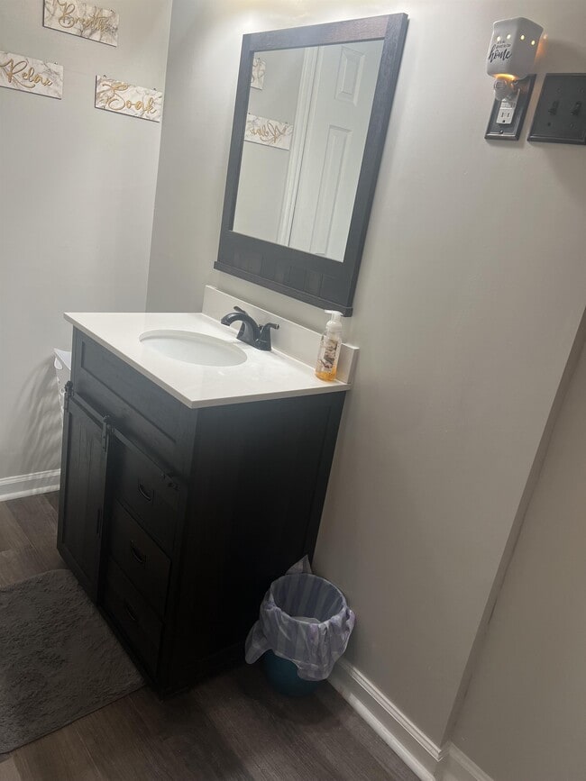 Building Photo - 822 Waterfield Dr