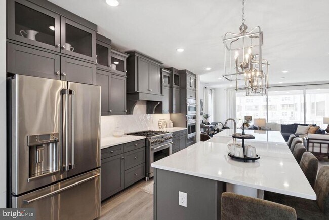 Building Photo - 14954 Deco Cir