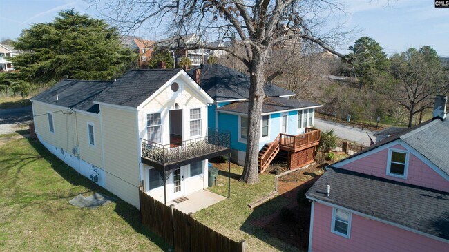 Building Photo - 728 Blanding St