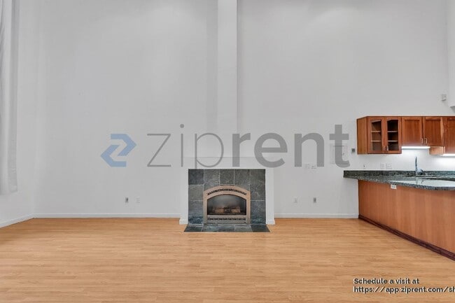 Building Photo - 950 Harrison St