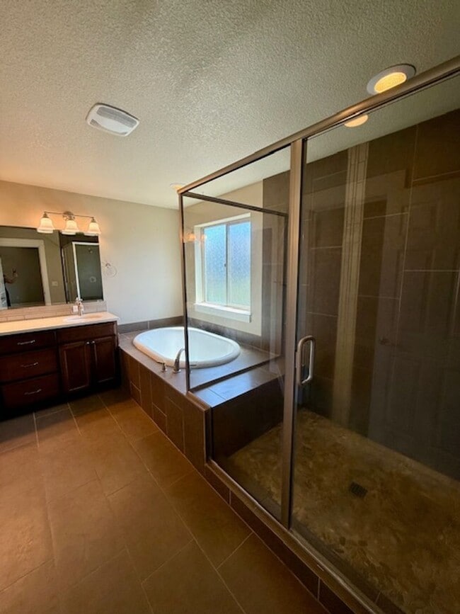 Building Photo - Lovely 3 Bedroom home in Mirada neighborho...