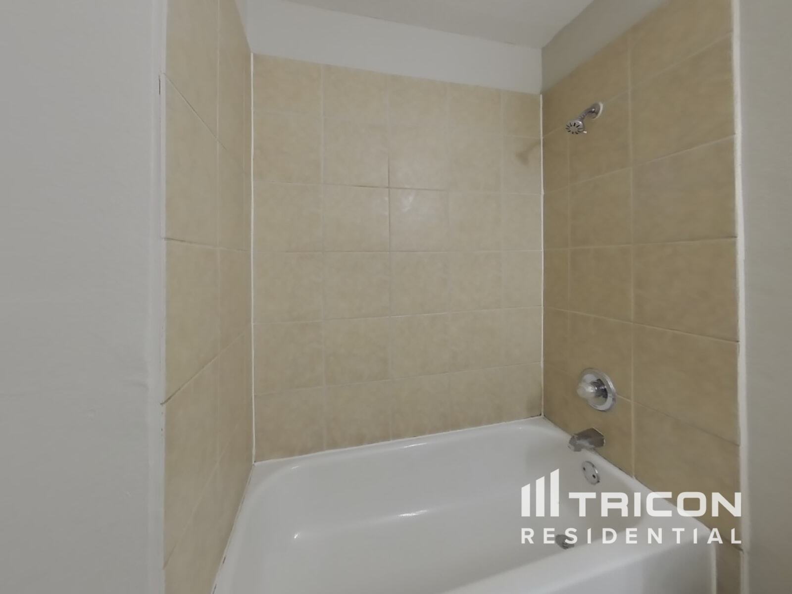 Building Photo - 9722 Spruce Ridge Dr