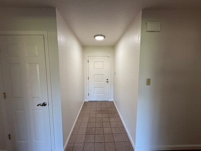 Building Photo - Single story home located in the Stonewood neighborhood!