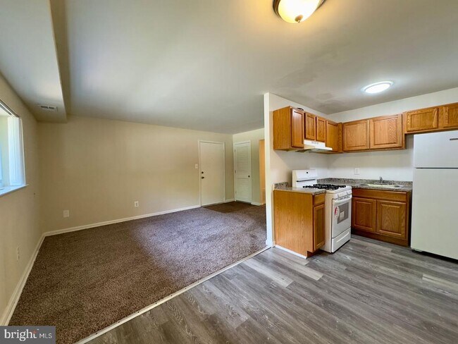 Building Photo - 3522 Beech Ave