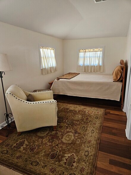 Building Photo - 120 Chesney Blvd