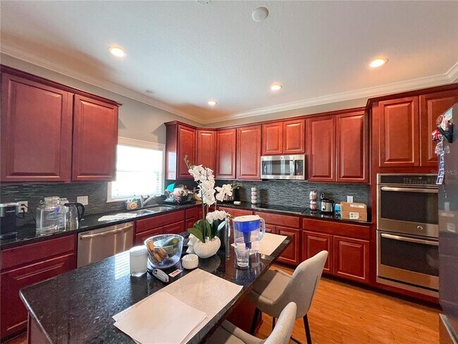 Building Photo - 948 NW 252 Dr