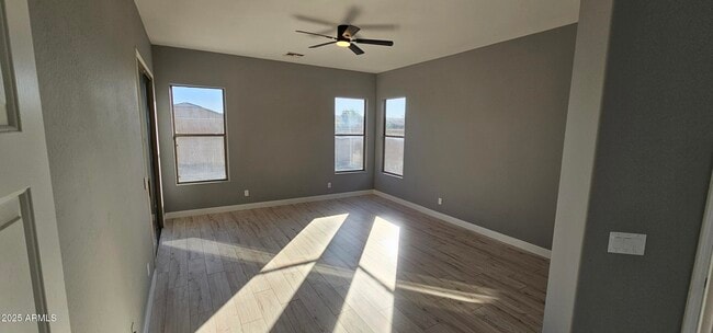 Building Photo - 17913 W Desert View Ln