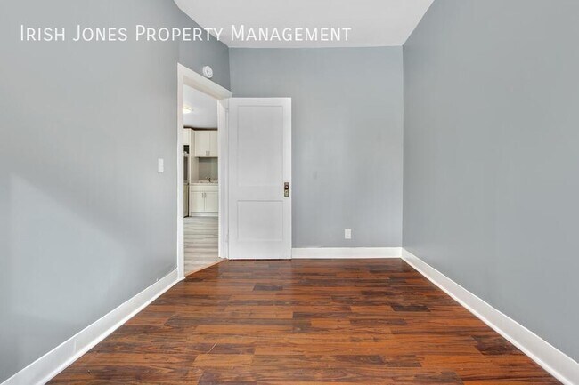 Building Photo - 190 Whitney Pl