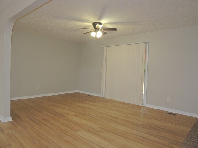 Building Photo - 7115 Enfield Dr