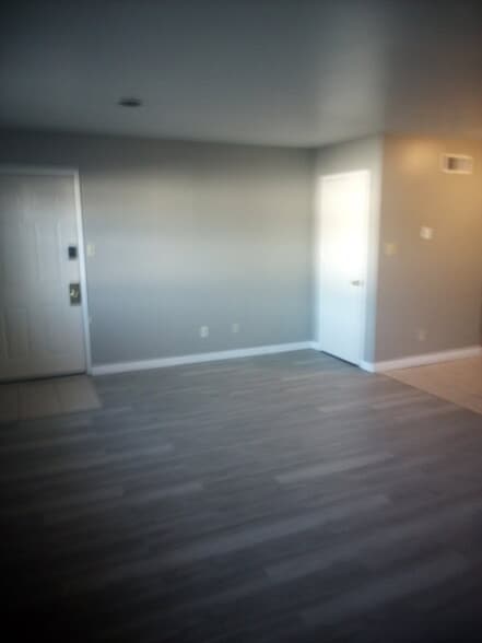 Building Photo - 130 Sandstone Ct