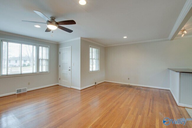 Building Photo - 6521 Chadwell Rd SW