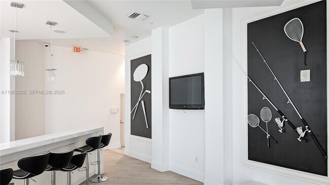 Building Photo - 350 S Miami Ave