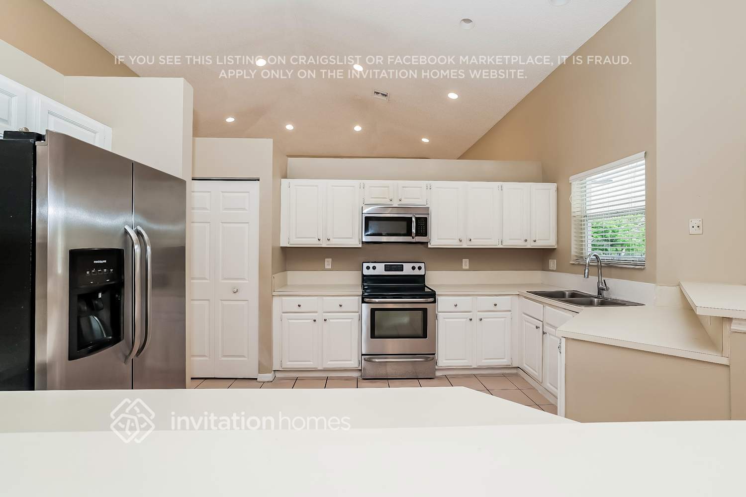 Building Photo - 22201 Collington Dr