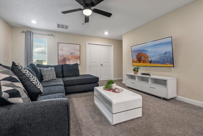 Primary Photo - 4532 Target Blvd