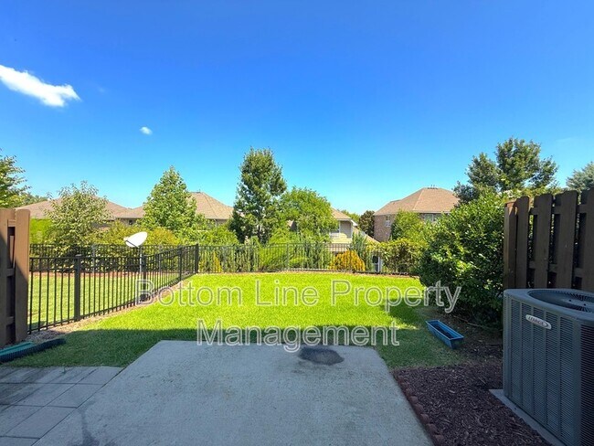Building Photo - 9625 Camberley Ave NW