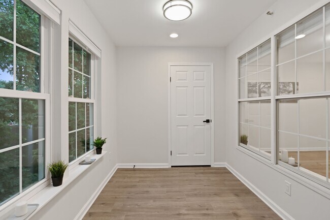 Guest bedroom/office - 3309 Wyndham Cir