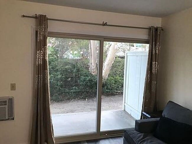 Building Photo - Age 55+ Only - Remodeled One Bedroom Condo...