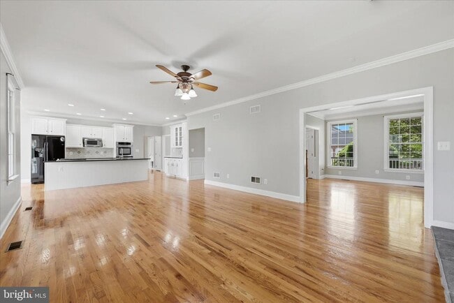 Building Photo - 102 Bramble Ct