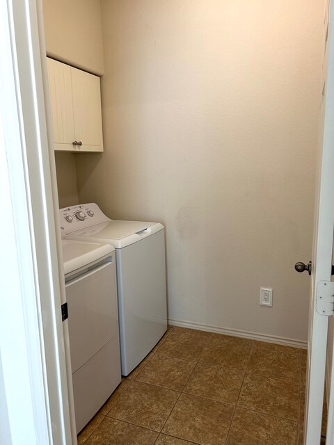 Washer and dryer in unit - 1702 Sand Hills Dr