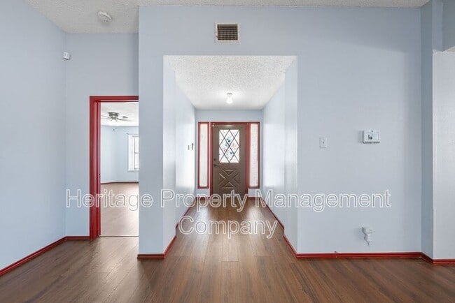 Building Photo - 7919 Wayside Trail