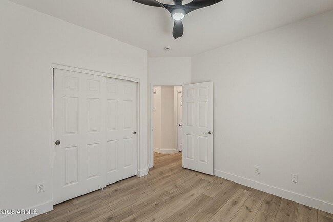 Building Photo - 3877 S Coach House Dr