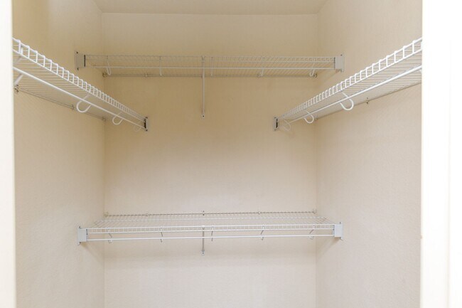 Building Photo - 2 Bedroom Townhome in Scripps Ranch