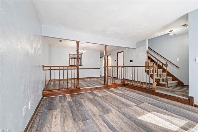 Building Photo - 5496 Lynbrook Landing
