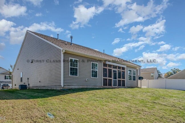 Building Photo - 46 S Great White Way