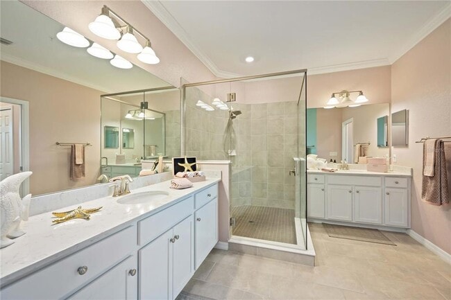 Building Photo - 10817 Tarflower Dr