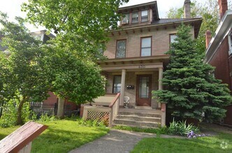 Building Photo - 430 King Ave