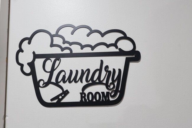 Building Photo - Tower Grove East - Updated 1 Bedroom