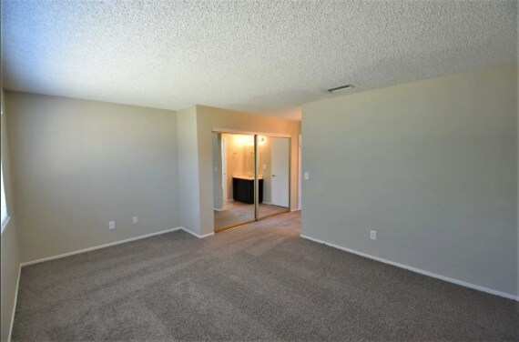 Building Photo - 922 Cypress St