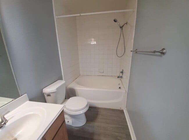 Building Photo - 14927 Diamond Way