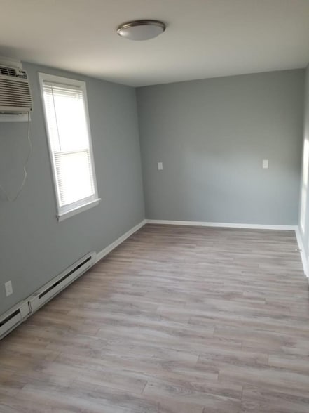 Building Photo - 532 Miller Ave