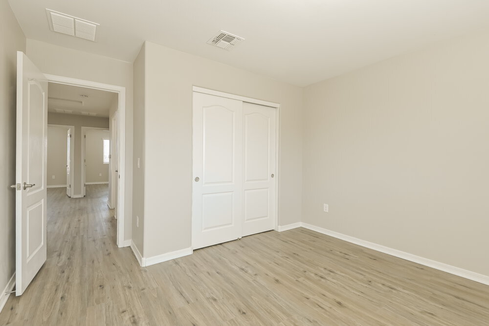 Building Photo - 8237 W Kittiwake Ln