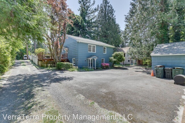 Building Photo - 3 br, 2 bath House - 7658 NE 12th St