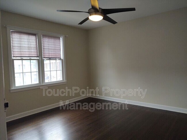 Building Photo - 910 McAlway Rd