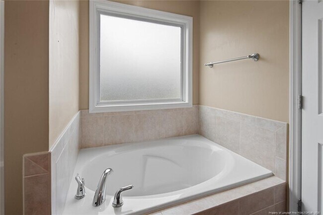 Building Photo - 106 Downing Ct