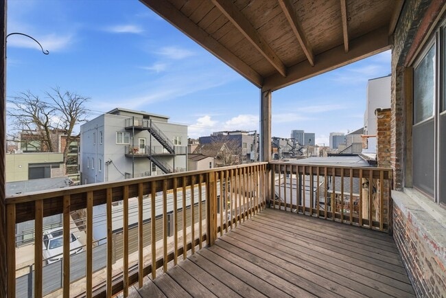 Building Photo - 2908 W Palmer St